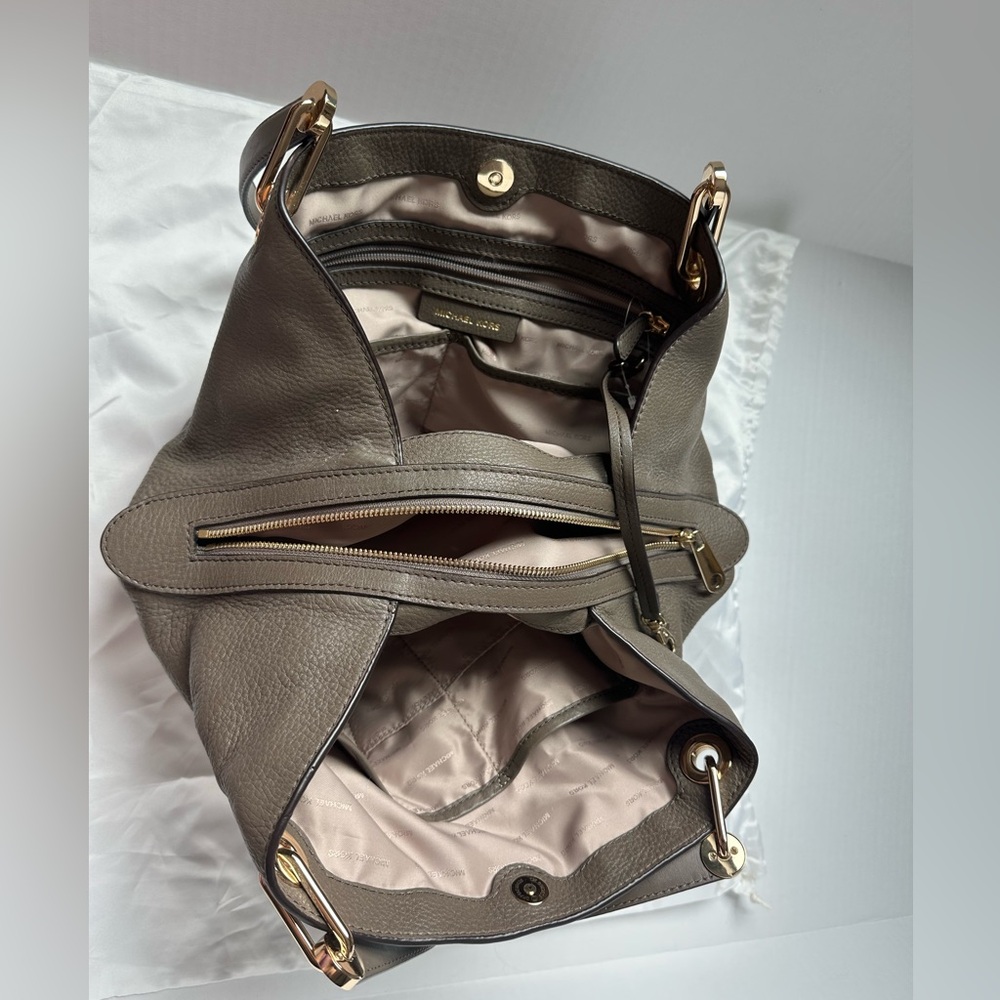 Michael Kors Gray Leather Shoulder Bag
